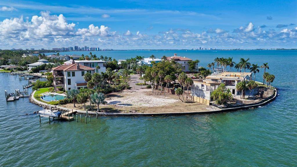 305 Shore Drive - Photo 1