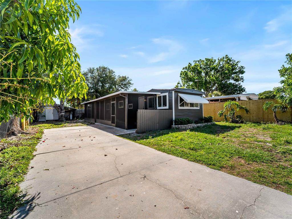 110 Verona Street - Photo 1
