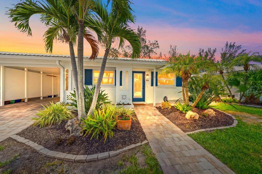 578 Spanish Drive - Photo 1