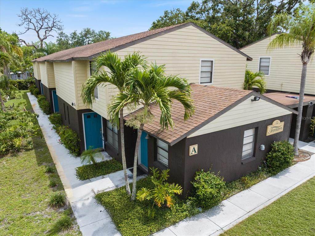 960 Highland Street - Photo 1