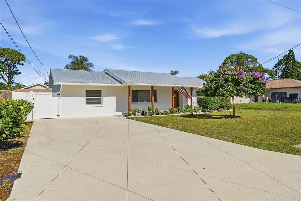 2600 Cambridge Drive - Photo 1