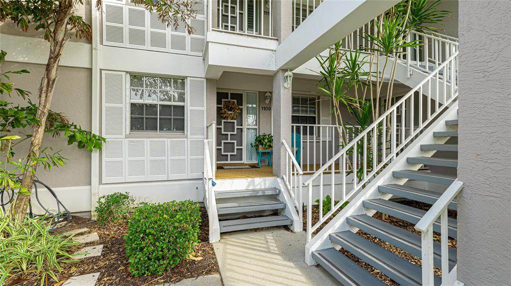1109 Edgewater Circle - Photo 1