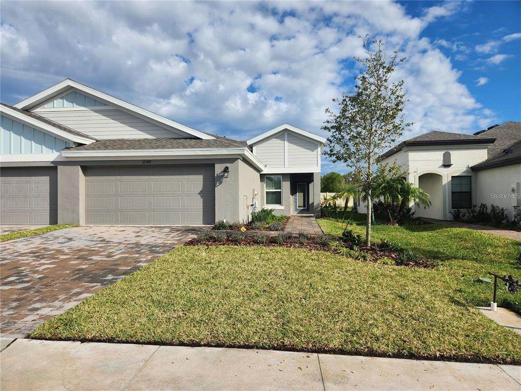 12533 Oak Hill Way - Photo 1