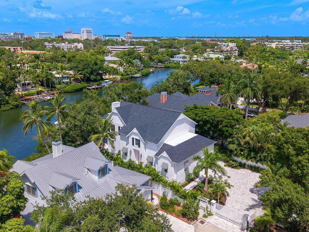 1621 Bay Point Court - Photo 1