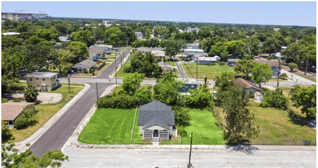 204 Garden Avenue - Photo 1