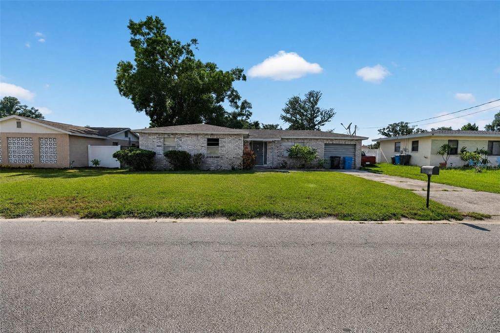 7318 Kingsbury Circle - Photo 1