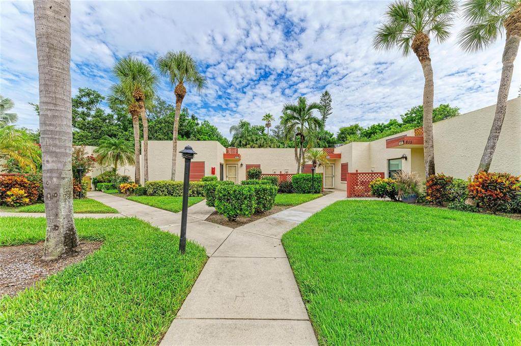 813 Spring Lakes Boulevard - Photo 1