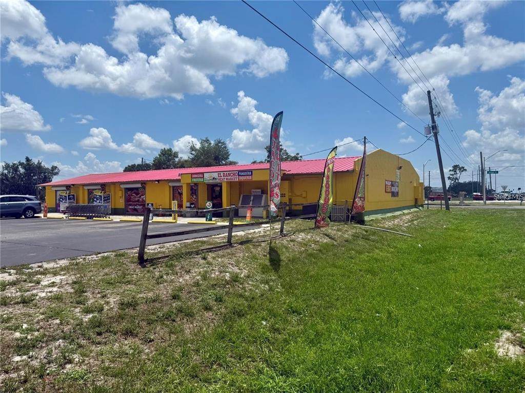 4670 Us Highway 17 - Photo 1