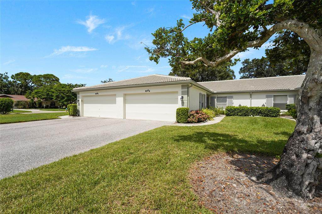 3032 Ringwood Meadow - Photo 1