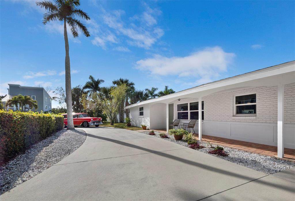 691 Tarawitt Drive - Photo 1