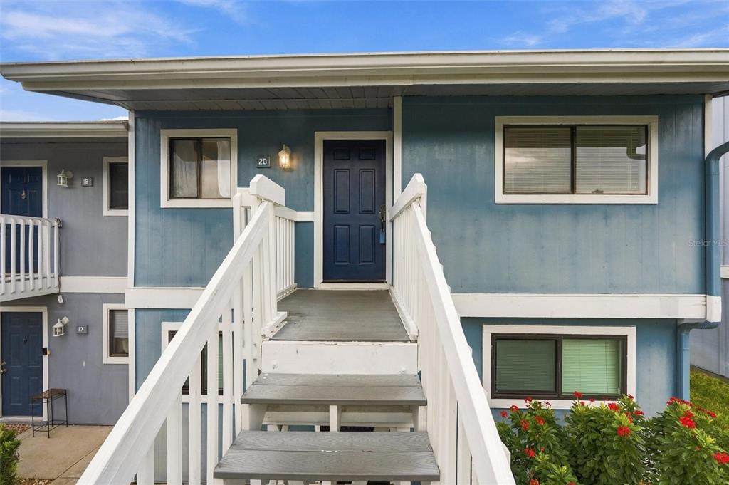 6033 34TH Street - Photo 1