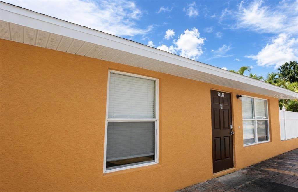 5454 Kensington Street - Photo 1