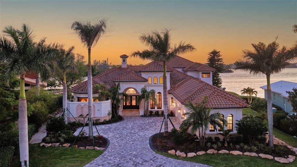 275 Lookout Point Drive - Photo 1