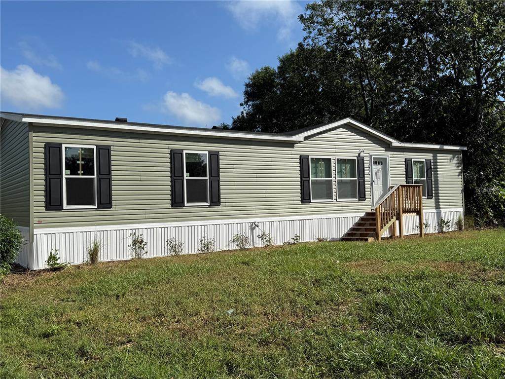 1561 Poe Road - Photo 1