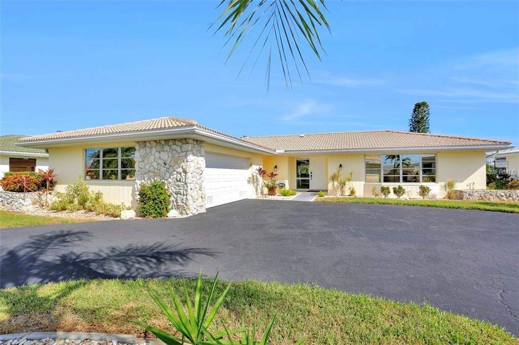 350 Belvedere Court - Photo 1