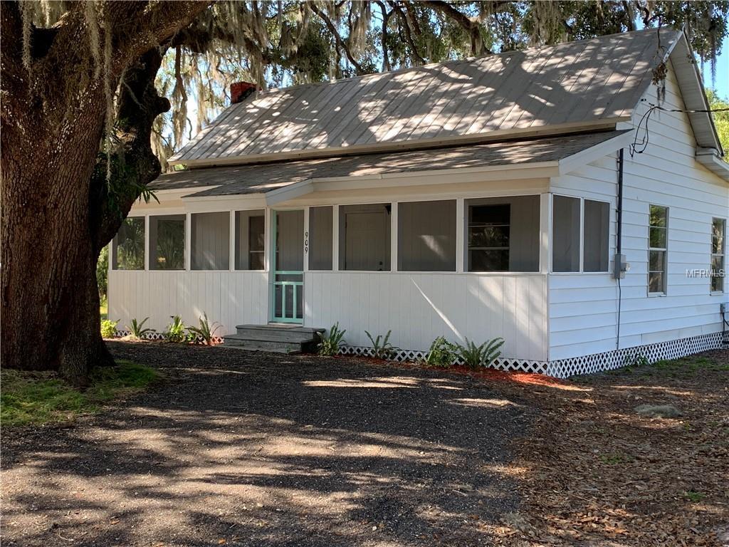 909 Hickory Street - Photo 1