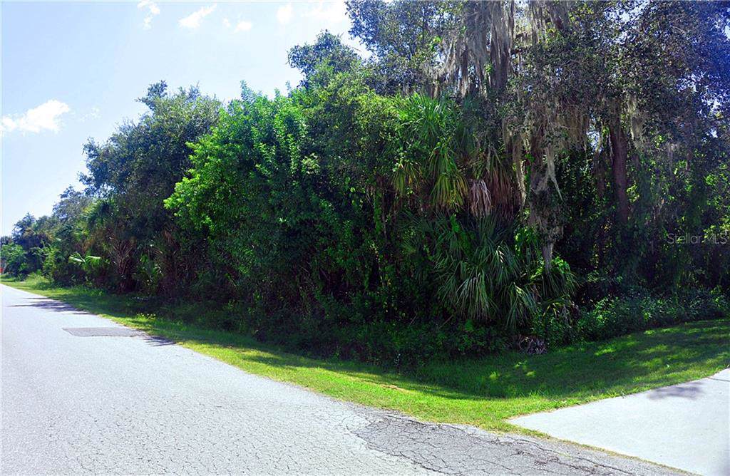 18219 Robinson Avenue - Photo 1