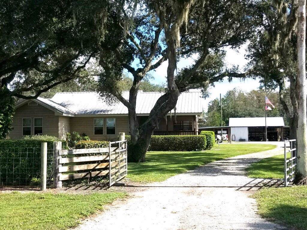 1575 Kenansville Road - Photo 1