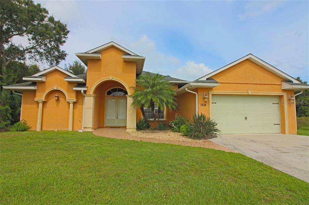 7816 Veterans Parkway - Photo 1