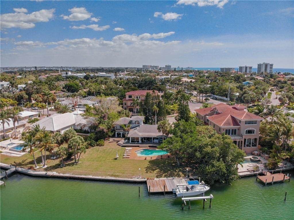 276 Washington Drive - Photo 1