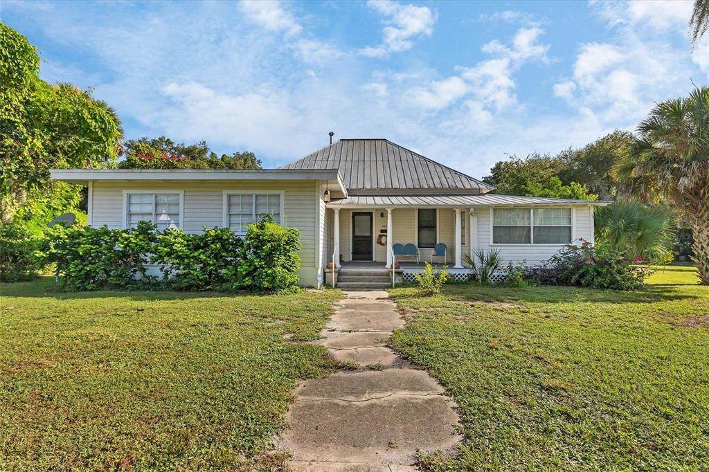 523 Magnolia Street - Photo 1