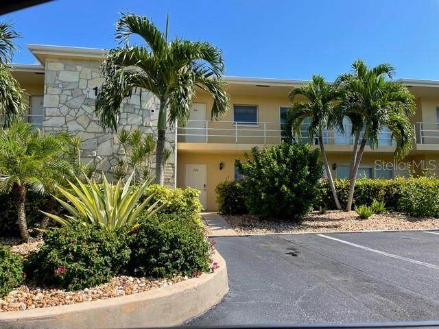 1710 Jamaica Way - Photo 1
