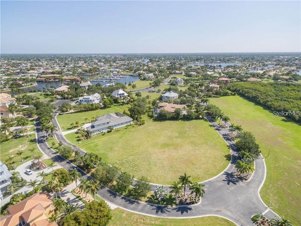 4630 Grassy Point Boulevard - Photo 1