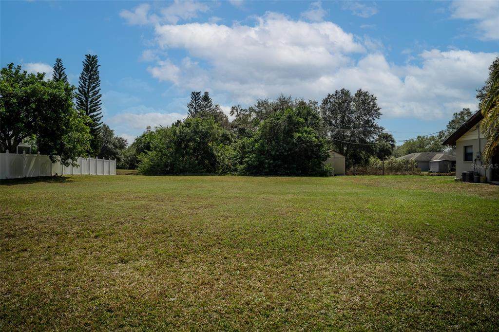 11057 Waterford Avenue - Photo 1