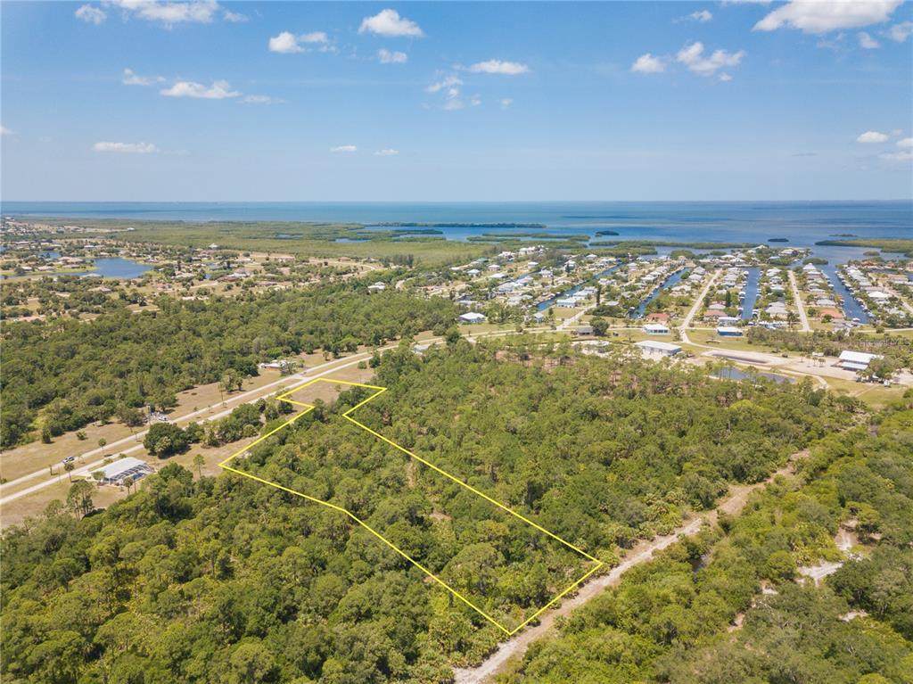 24562 Yacht Club Boulevard - Photo 1