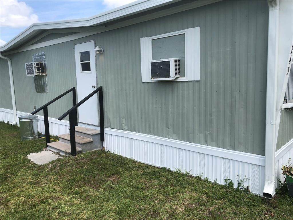 11243 Crenshaw Avenue - Photo 1