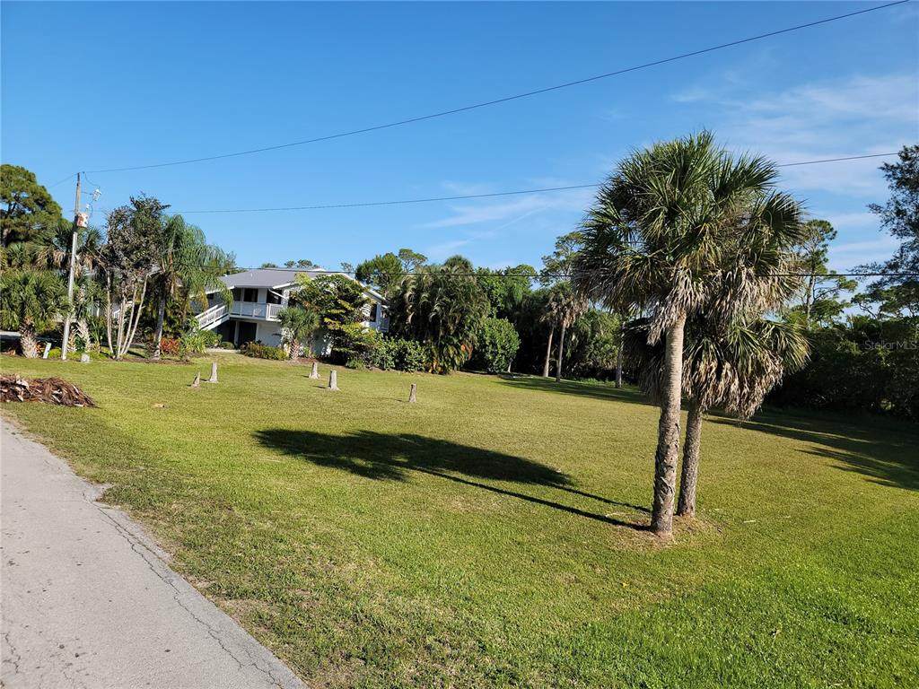 7792 Grande Pine Road - Photo 1