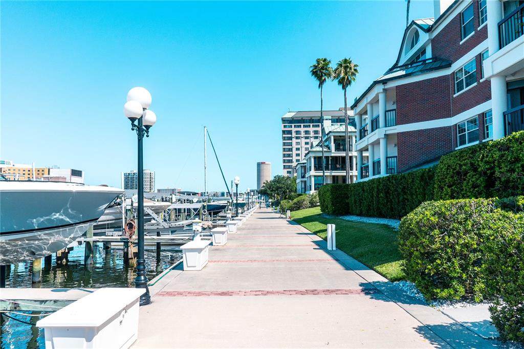 803 Seddon Cove Way - Photo 1