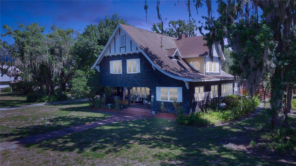 423 Oak Street - Photo 1