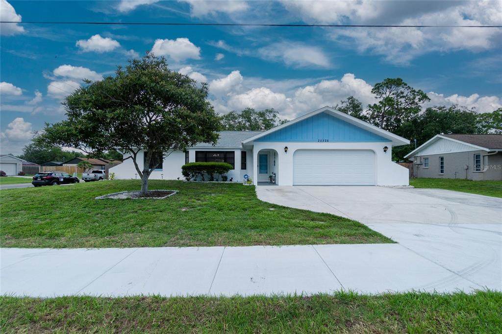 20326 Peachland Boulevard - Photo 1