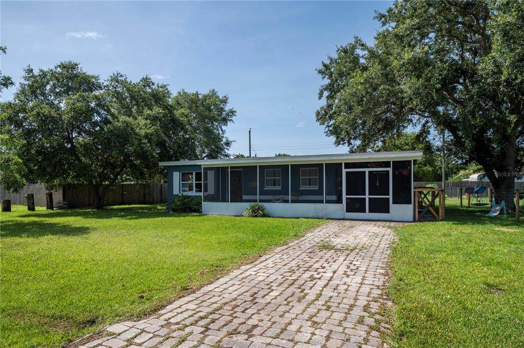 4635 Knollwood Dr - Photo 1