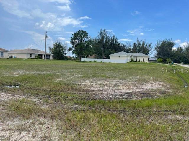2518 11TH Terrace - Photo 1
