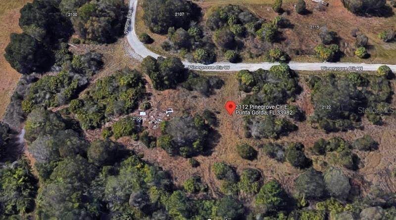 2112 Pinegrove Circle - Photo 1