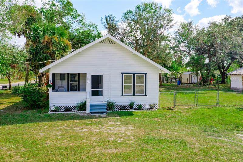 203 Pasco Avenue - Photo 1