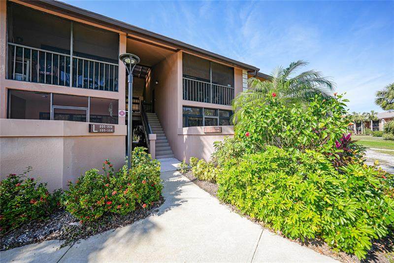 1515 Forrest Nelson Boulevard - Photo 1