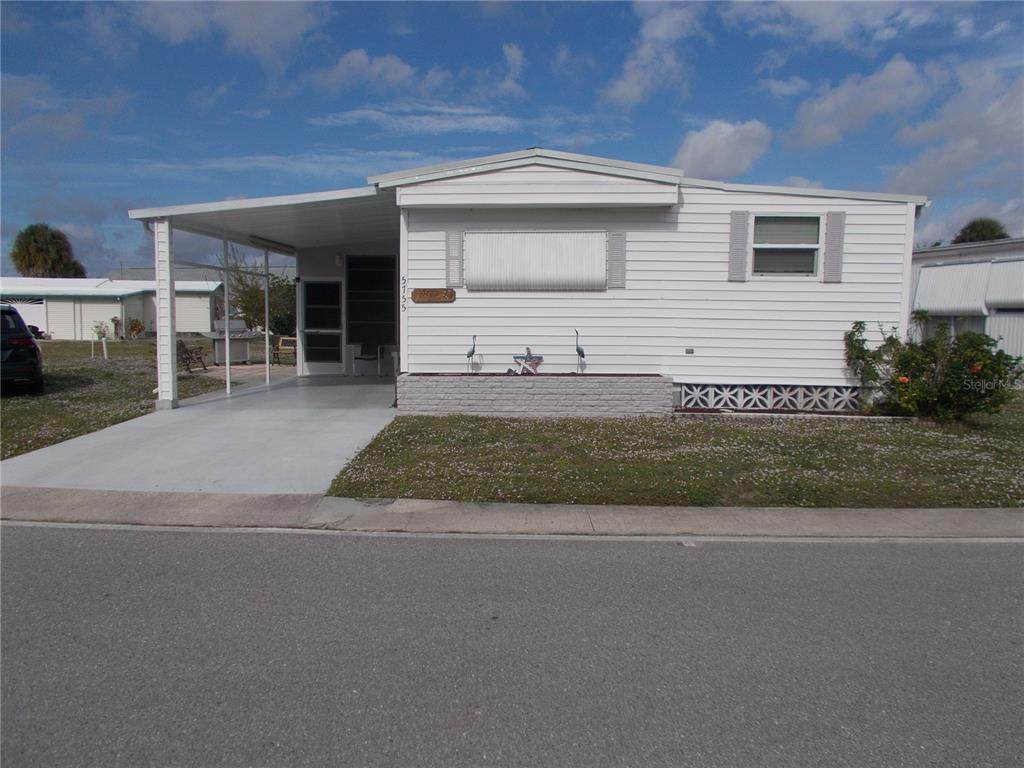 5755 Holiday Park Boulevard - Photo 1