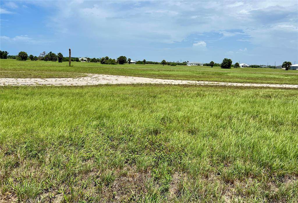 6 Yucca Lane - Photo 1