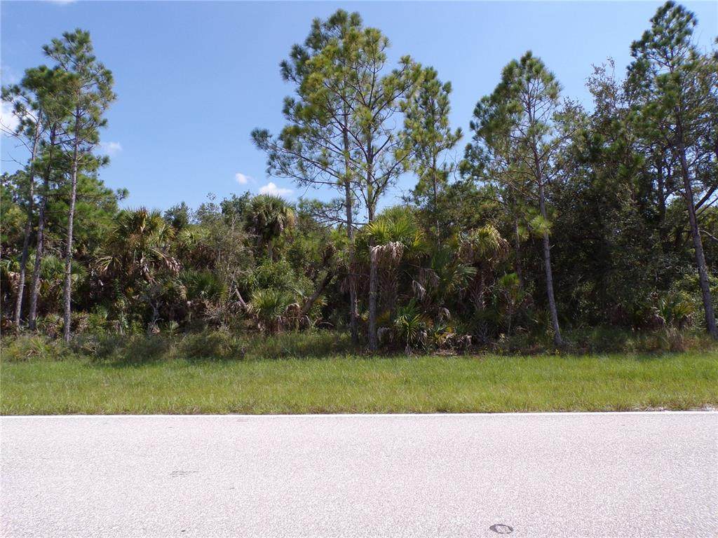 17039 Wintergarden Avenue - Photo 1