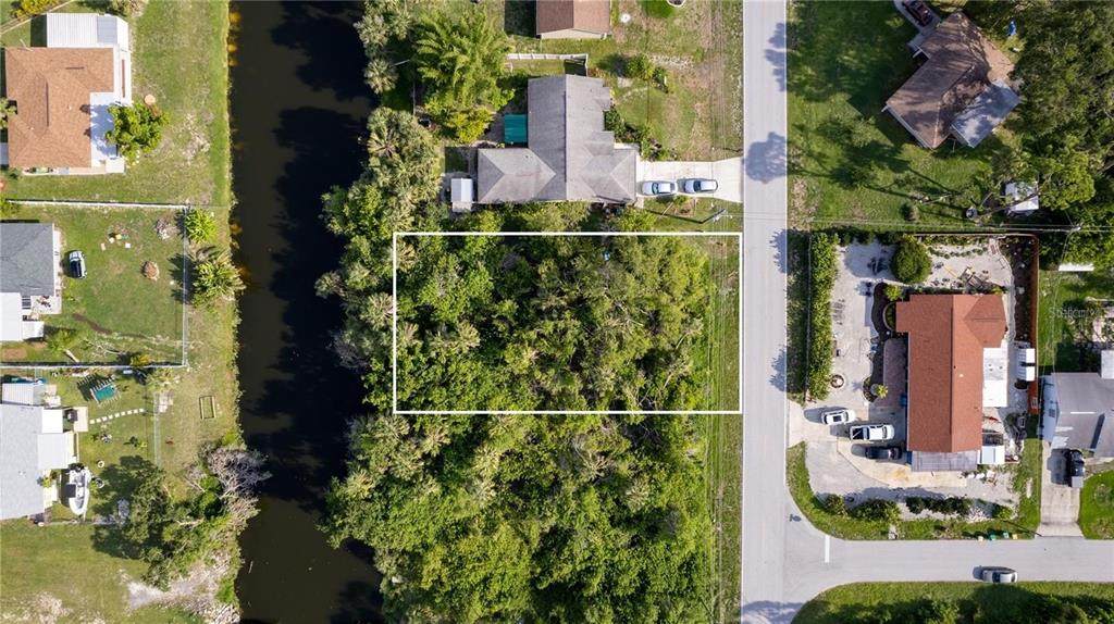 1556 Birchcrest Boulevard - Photo 1