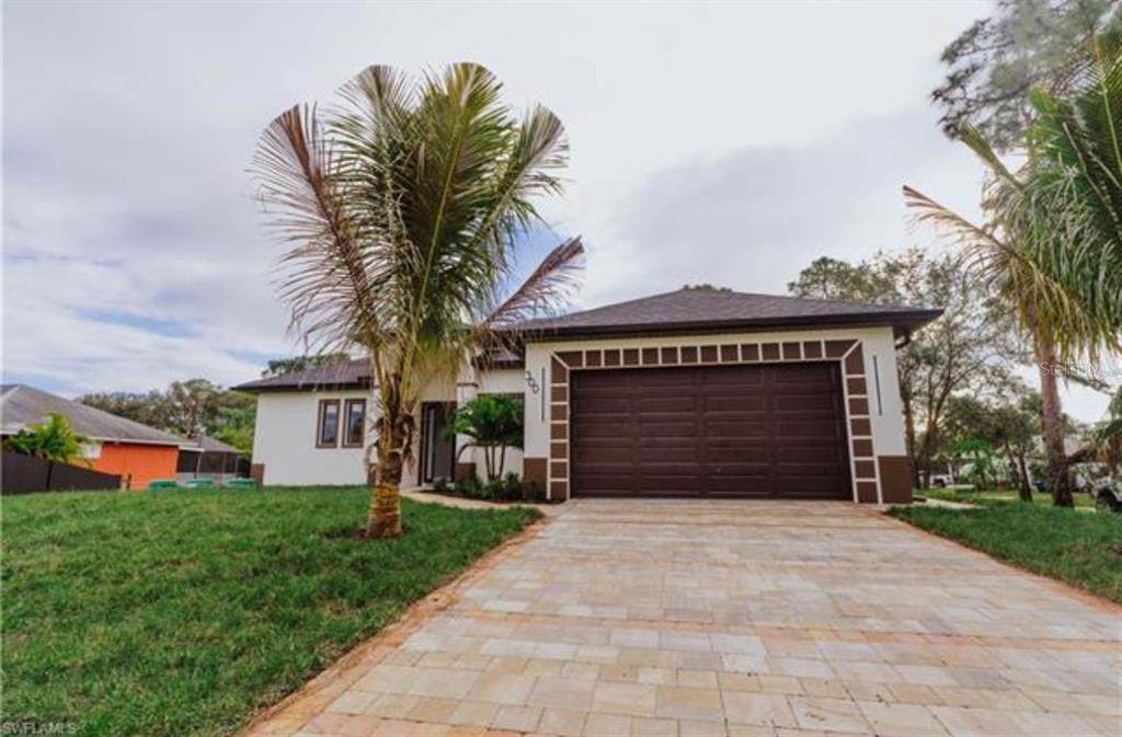 300 5TH Street - Photo 1