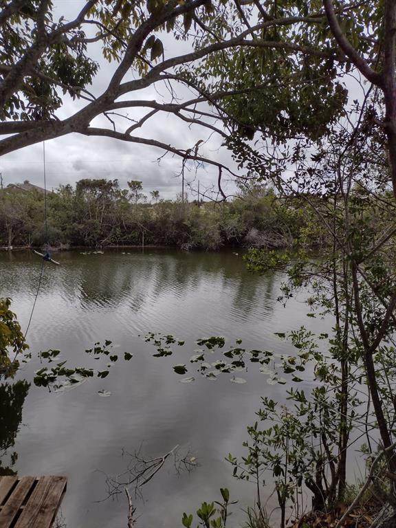 430 14TH Terrace - Photo 1