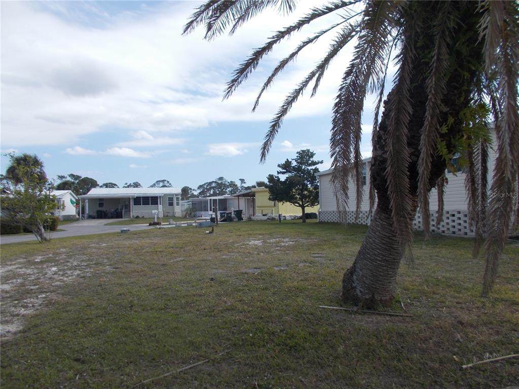 5501 Holiday Park Boulevard - Photo 1