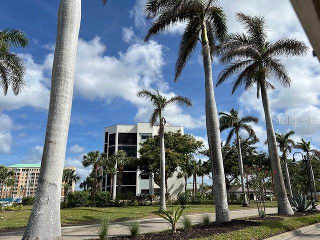 3020 Matecumbe Key Road - Photo 1