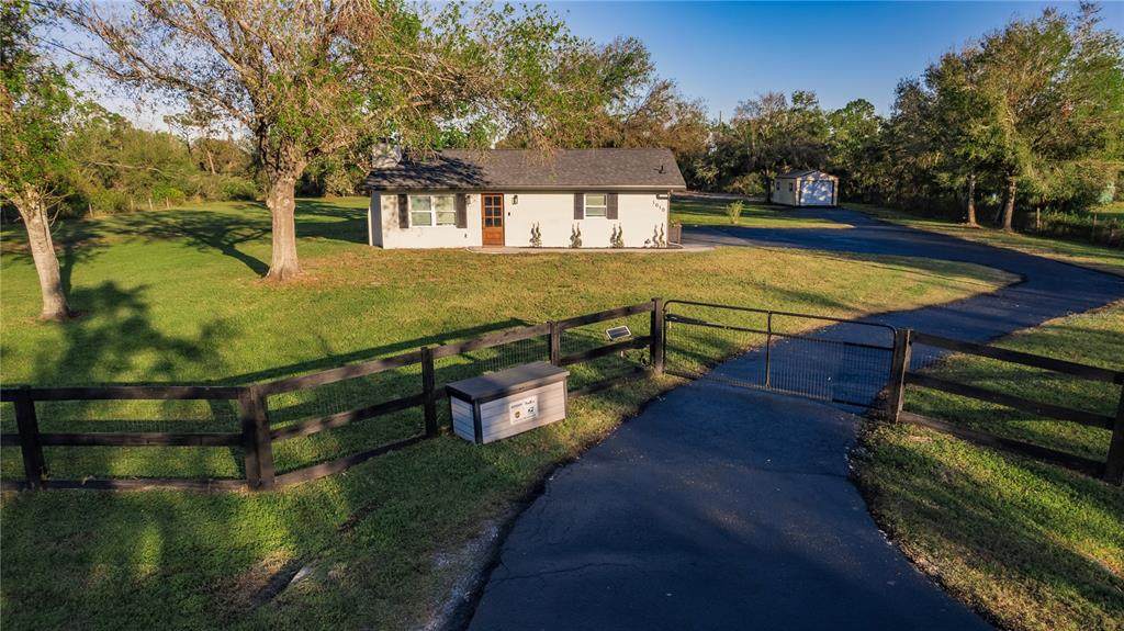 1010 Robinhood Drive - Photo 1