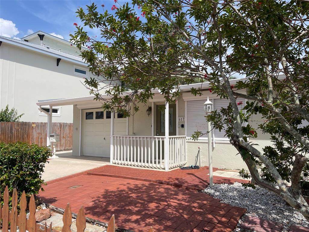 617 Olympia Avenue - Photo 1