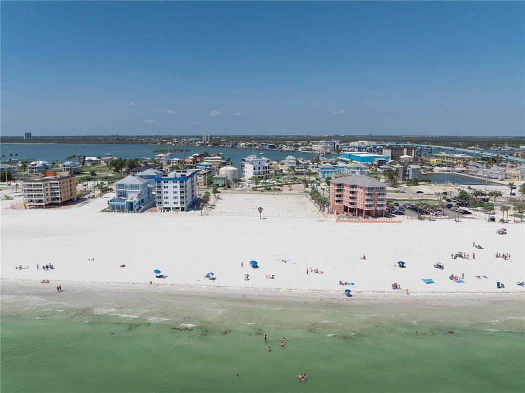 800-802 Estero Boulevard - Photo 1